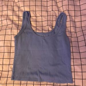 blue tank top